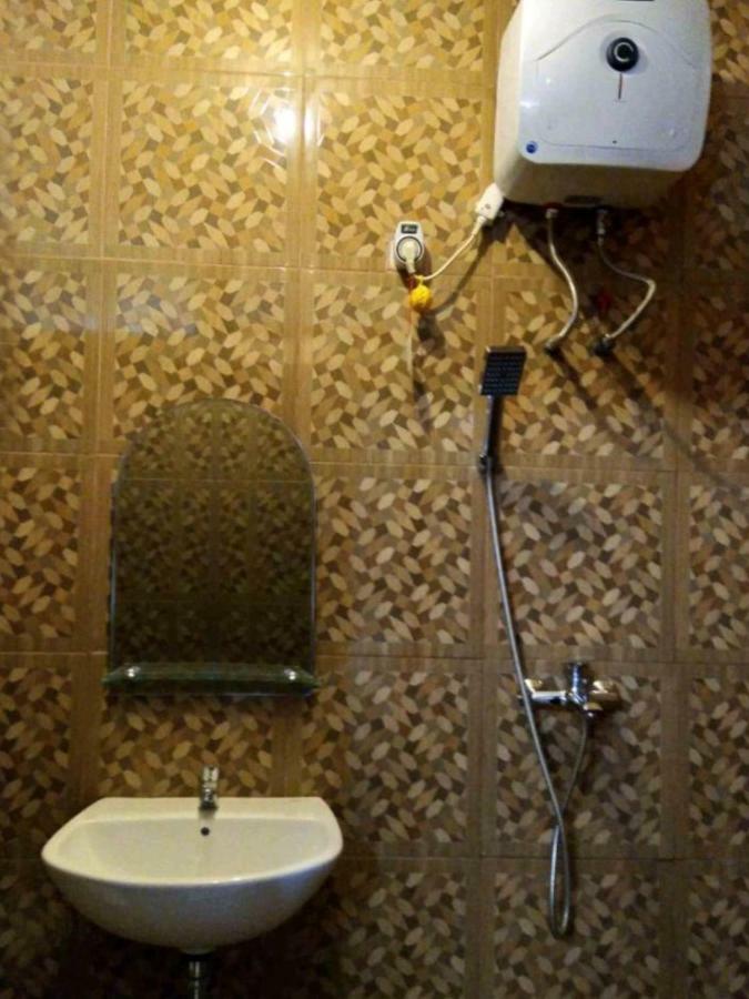 Isro Guesthouse Syariah Kepanjen Kamer foto
